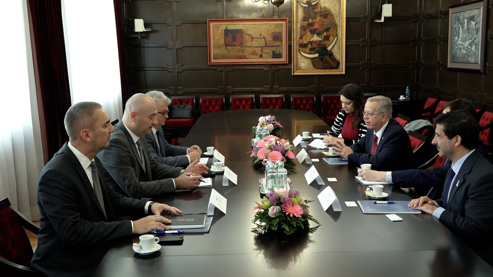Novi Sad, pokrajinski sekretar Nenad Ivanisevic prima ambasadora Argentine Osvalda Marsika, pokrivanje Novi Sad, pokrajinski sekretar Nenad Ivanisevic prima ambasadora Argentine Osvalda Marsika, pokrivanje